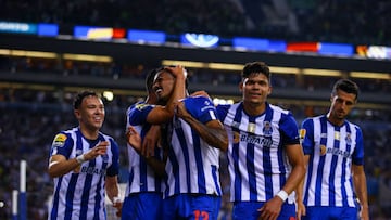 PORTO, PORTUGAL - AUGUST 20: Wenderson Galeno of FC Porto celebrates after scoring his team's third goal during the Liga Portugal Bwin match between FC Porto and Sporting CP at Estadio do Dragao on August 20, 2022 in Porto, Portugal. (Photo by Diogo Cardoso/DeFodi Images via Getty Images)