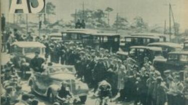 La portada del semanario AS muestra a Leo Amberg en la cima del Alto del León en la primera Vuelta a España, en 1935.