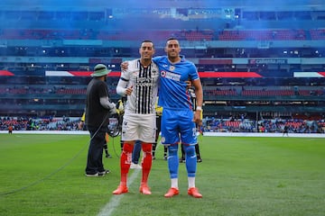 Rogelio (izquierda) y Ramiro (derecha) despuntaron en la cantera de River Plate donde debutaron en 2009 con el primer equipo. Rogelio, delantero se marchó joven a la liga mexicana y en 2021 debutó con la Selección de Méxixo. Ramiro ha sido 26 veces internacional con Argentina.