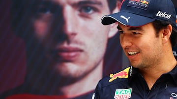 Checo Pérez no olvida su bronca con Max Verstappen