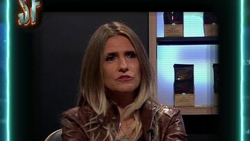 “Si tú entras a trabajar, no te puedes ir a tu casa antes que tu jefe... Y si él se va tarde, te tienes que quedar”