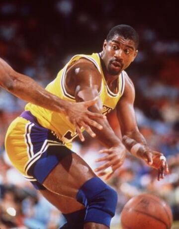 Magic Johnson fue uno de los máximos exponentes del 'Show Time'.  Debutó en 1979 y se retiró en 1991. Después regresó una temporada más, la 95/96, tras la que se retiró definitivamente.