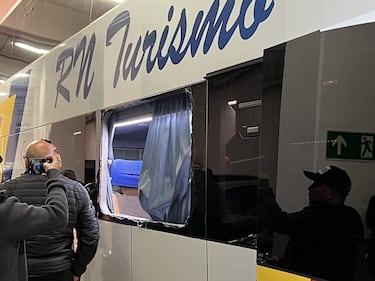 El micro de Boca fue apedreado al llegar al estadio de Corinthians  