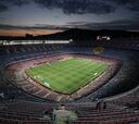 El Camp Nou renueva su césped