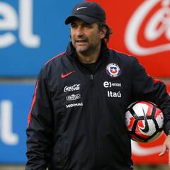 Las 5 posibles sorpresas locales de la próxima nómina de la Roja