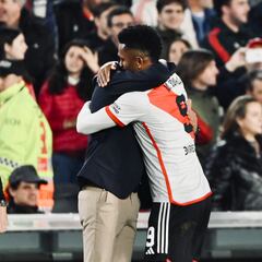 Borja le cumple su promesa a Demichelis