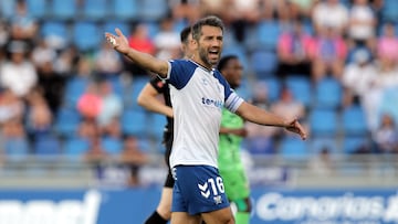 Aitor Sanz durante el Tenerife - Leganés de LaLiga Hypermotion.