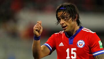 “Si un jugador es rápido y la toca para el lado”: la cruda visión de Montecinos sobre los jóvenes