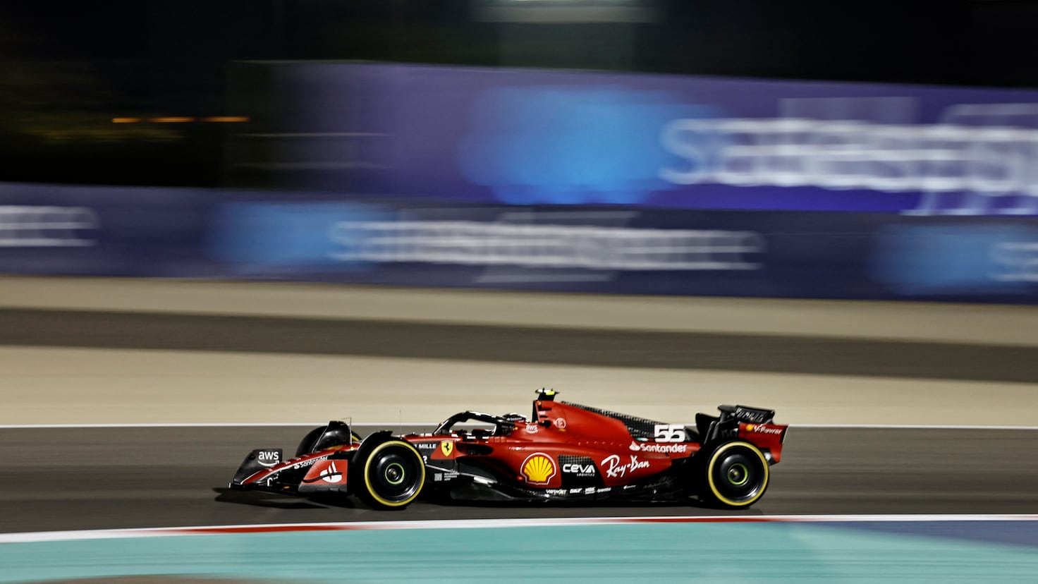 What is the F1 record of Ferrari driver Carlos Sainz? - AS USA