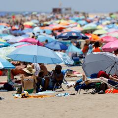 Cuáles son las playas con el agua más caliente de España y qué temperatura tienen
