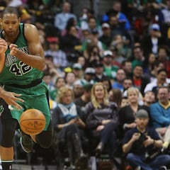 Jokic vuelve a escena para acabar con los irregulares Celtics