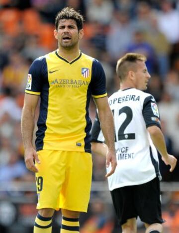  Diego da Silva Costa  durante el partido correspondiente a la trigésima quinta jornada de la Liga BBVA, disputado esta tarde en el estadio de Mestalla. 