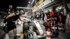 Hamilton and Rosberg get first taste of new Mercedes