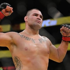 Caín Velázquez se examina en su regreso ante Ngannou