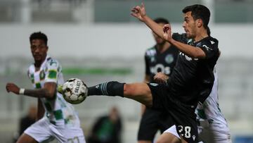 El Sporting empata y el Oporto reduce diferencias en la tabla