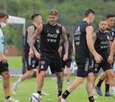 Scaloni prepara el equipo y Aimar dio positivo por Covid