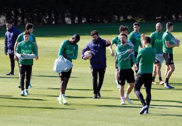 Camus está listo, Arturo y Manu Justo siguen a medio gas