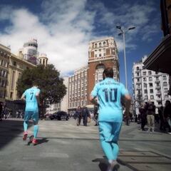 Ricardinho regatea a una ciudad: esto hace en el centro de Madrid