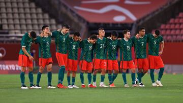 Jugadores de M&eacute;xico en la tanda de penaltis contra Brasil