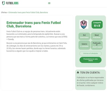 Primer equipo de personas trans viendo al entrenador en España