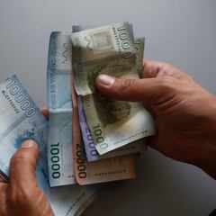 El bono de $200 mil pesos que puedes recibir todos los meses sin estar pensionado: esto debes hacer