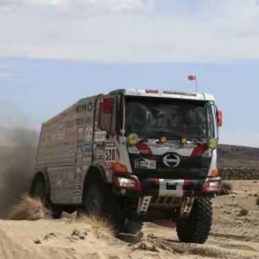 Sugawara: todo un camionero feliz a sus 74 primaveras