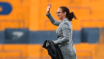 Carmelina Moscato, exentrenador de Tigres Femenil.