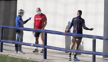 18/05/20  LEVANTE UD  CIUDAD DEPORTIVA BU„OL  ENTRENAMIENTOS GRUPOS REUDUCIDOS  FASE 1  PROTOCOLO COVID 19  PACO LOPEZ  SERGIO LEON    CRISIS CORONAVIRUS