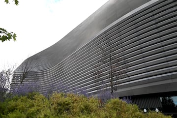 Vista general de la nueva fachada del Estadio Santiago Bernabéu.