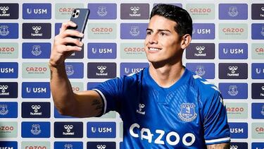 James Rodríguez es jugador del Everton de la Premier League.