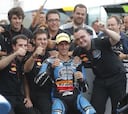 Álex Rins gana y demuestra que cuenta para el título de Moto3