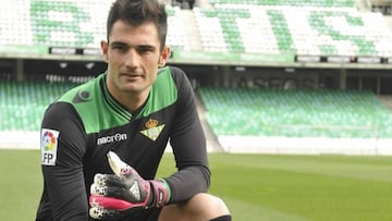 Petros y Adán, los próximos en mejorar contrato con el Betis