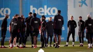 Denis vuelve a la lista del Barça; aún no están Alcácer y Umtiti