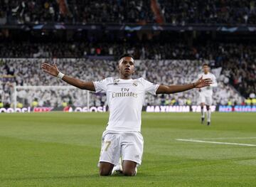 El verano pasado el Real Madrid pagó 45 millones por Rodrygo y muchos tacharon el fichaje como una locura. Año y medio después, el brasileño ha sido el jugador más joven en la historia del Madrid en hacer un hat-trick en la Champions y su cotización está al alza, con un valor de 50 millones de euros.
