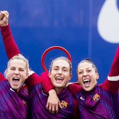 A Jenni y Crnogorcevic les da risa su ‘fichaje’ por el Madrid