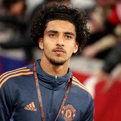 Ten Hag volvió a convocar al otro Zidane: también hace ‘roulettes’