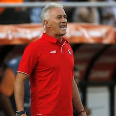 Basay: "Hace meses estábamos con la tapa del ataúd abierto"