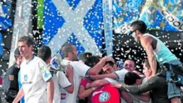 <b>UN TENERIFE EN ASCENSO. </b>El conjunto blanquiazul sigue mejorando sus registros y ya acumula 15 jornadas sin saber lo que es una derrota.