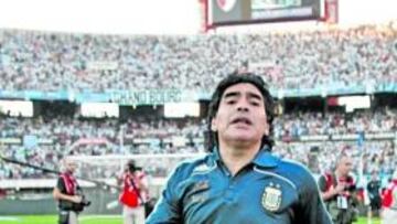 <b>GRITO EN EL CIELO. </b>Maradona avisa de lo que significaría no comenzar la Liga en Argentina.