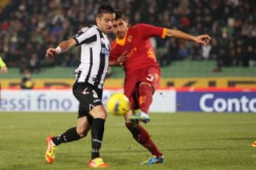 30 partidos registra Mauricio Isla en torneos continentales oficiales, con Udinese y Juventus de Italia.