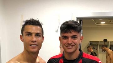 Le pide una foto a Cristiano y pillan a Chiellini desnudo, pero ese no es el &uacute;nico detalle&hellip;