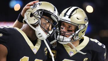 New Orleans (United States), 13/01/2019.- (L-R) New Orleans Saints wide receiver Michael Thomas and New Orleans Saints quarterback Drew Brees after Thomas scored a touchdown against the Philadelphia Eagles in the NFL American football NFC divisional playoff game at the Mercedes-Benz Superdome in New Orleans, Louisiana, USA, 13 January 2019. The Saints beat the Eagles. (Estados Unidos, Nueva Orle&aacute;ns, Filadelfia) EFE/EPA/DAN ANDERSON