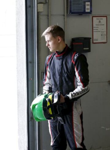 Estreno del alemán Mick Schumacher en la F-4.