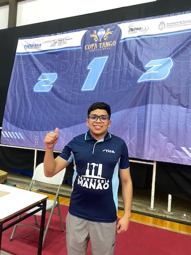 Tiene 19 años y representa a Chile en torneos internacionales pese a compleja enfermedad: “1 de 300.000″