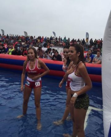 El fútbol acuático de las candidatas a reina en Viña del Mar