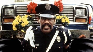 Bubba Smith, el mítico Hightower de la saga de películas “Loca academia de policía”, falleción con daños cerebrales provocados por los golpes en cabeza cuando era jugador de la NFL.
