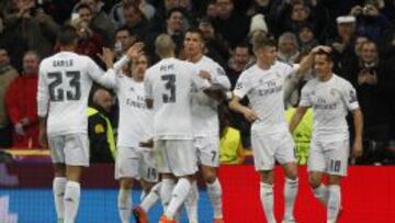 Los jugadores celebran el 1-0 de Cristiano.