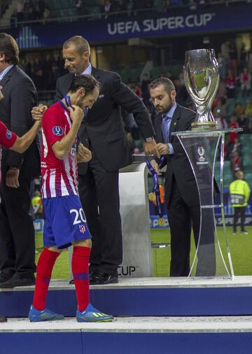 Juanfran sumó su segunda Supercopa de Europa en agosto de 2018 tras la victoria de los rojiblancos sobre el Real Madrid en Tallin. 
