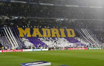 Mosaico de los aficionados del Real Madrid.