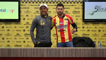 Roberto Hernández y Carlos Adrián Morales, Morelia